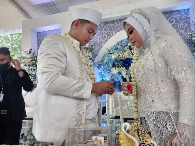 
 DEWASA MENURUT BERBAGAI DISIPLIN ILMU