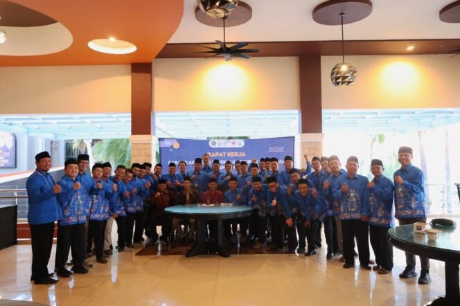 
 Penghulu Jember Sepakat Wujudkan Layanan Bersih, Bebas Gratifikasi APRI Cabang Jember Tetapkan Program Kerja 2025 2029 di Situbondo