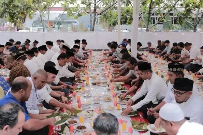 
 Efektivitas Dakwah Melalui Peringatan Maulid Nabi di Aceh: Harmoni Tradisi, Spiritualitas, dan Identitas Budaya