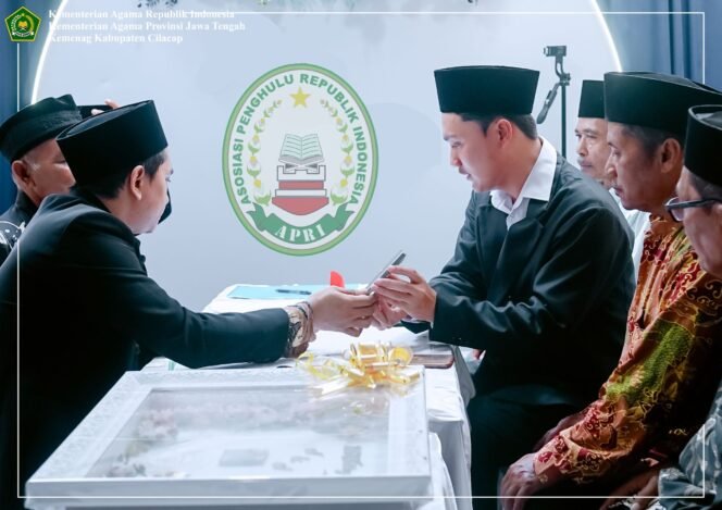 
 Antara Ibadah Abadi dan Tantangan Teknologi dalam Pernikahan di Era Digital