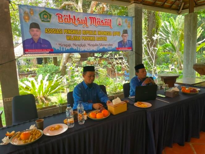 
 DILEMA MERITOKRASI KELEMBAGAAN KUA